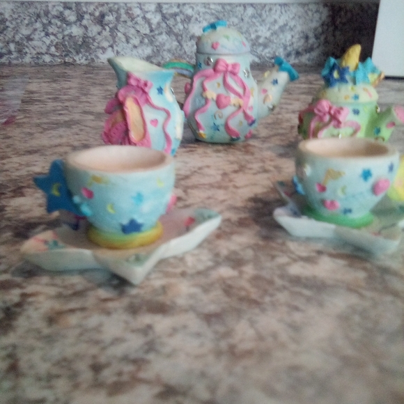 Mini 2 inch ceramic ballerina tea pot set with saucers, cups creamer pitcher - Picture 5 of 9